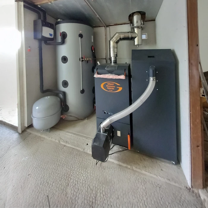 Cave technique avec installation de chauffage moderne